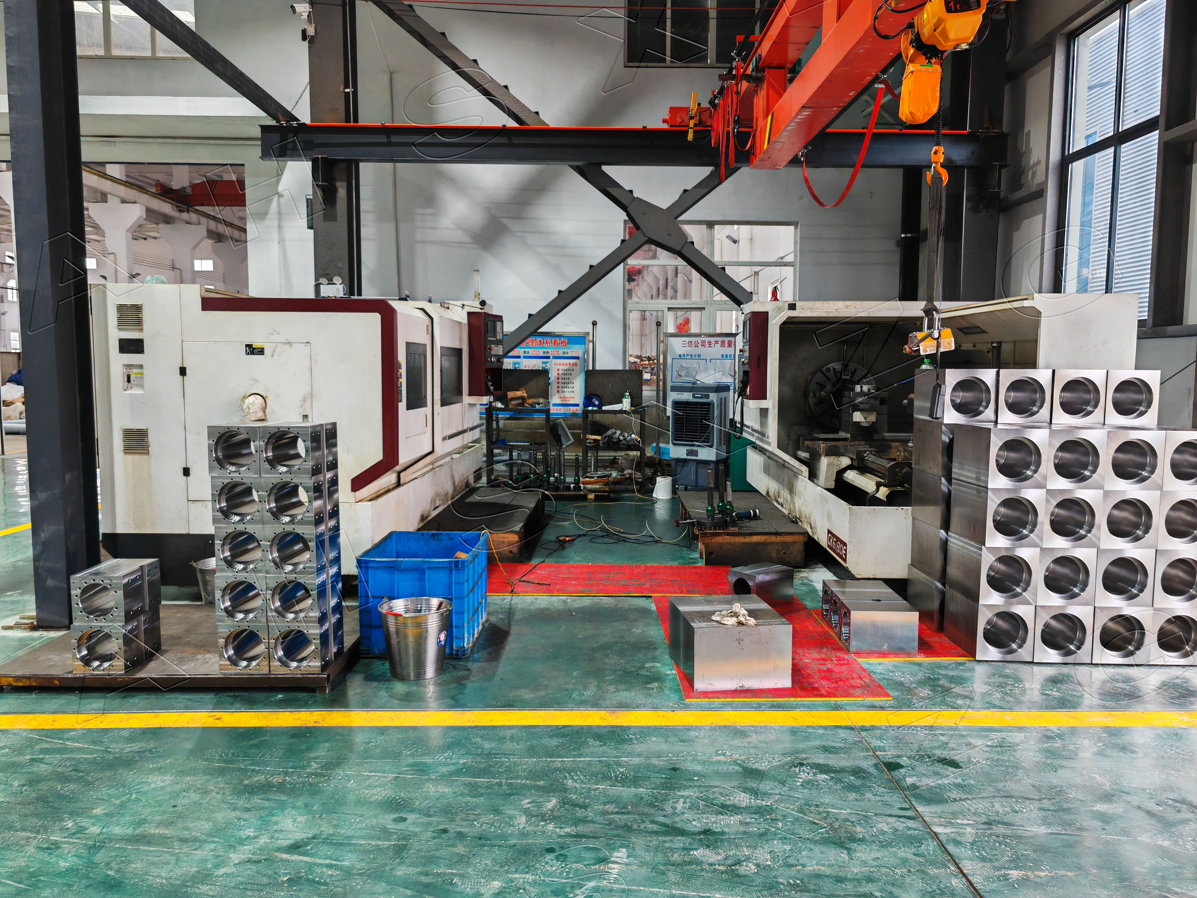  <strong>Japanese Mazak production line</strong> 