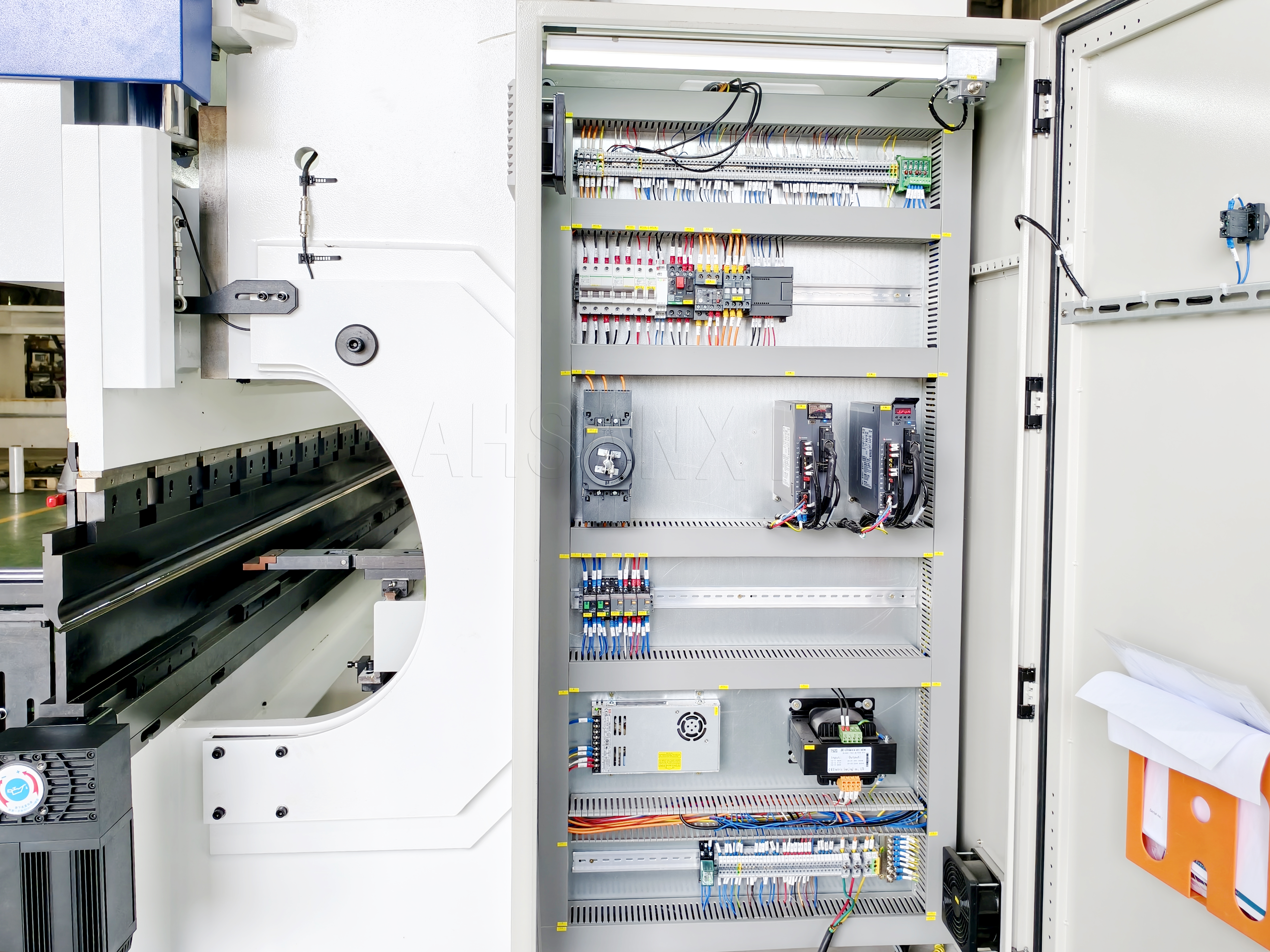 PSD Tandem Servo Electro-Hydraulic CNC Press Brake