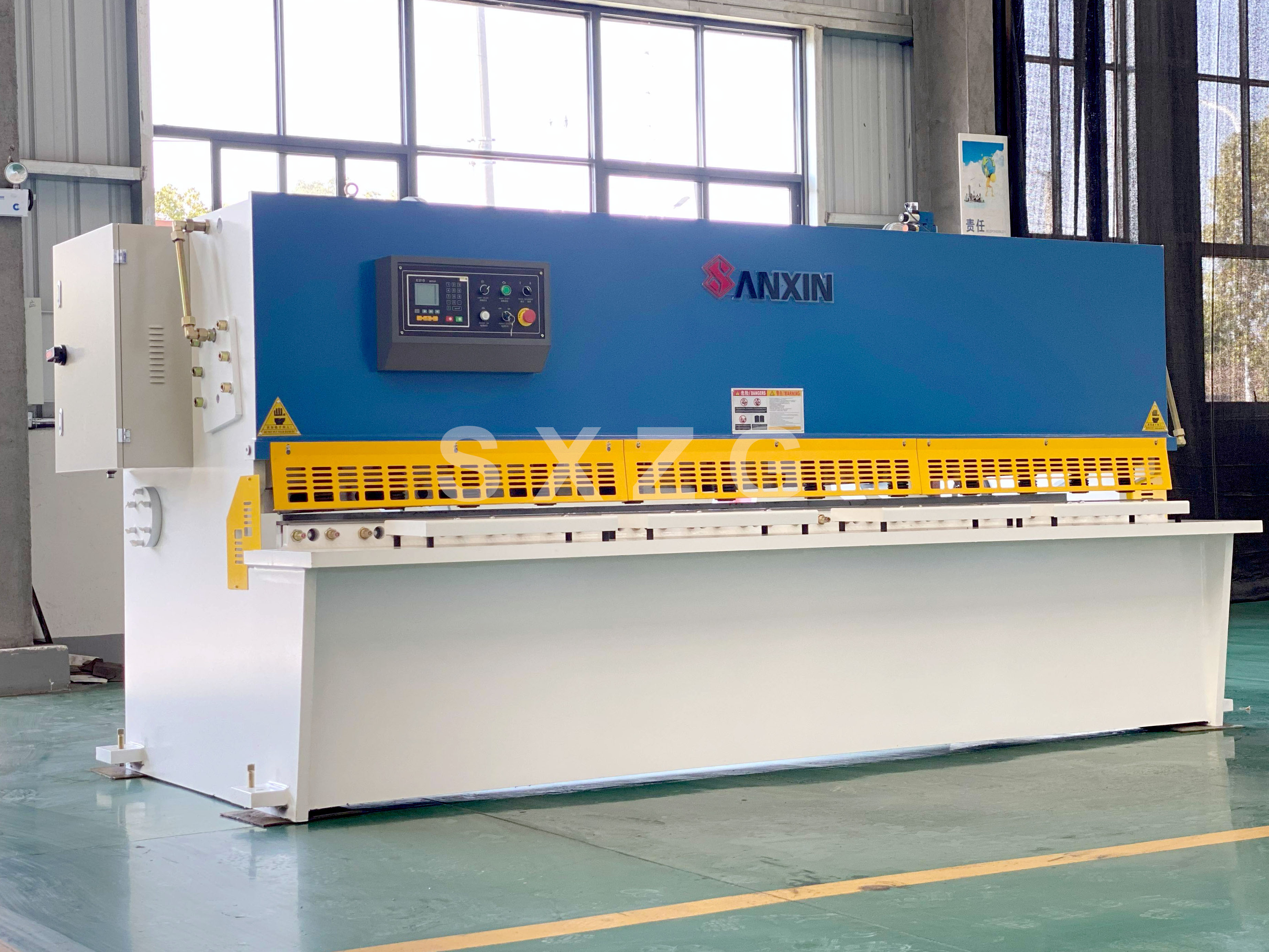 QC12K CNC Hydraulic Pendulum Shearing Machine 