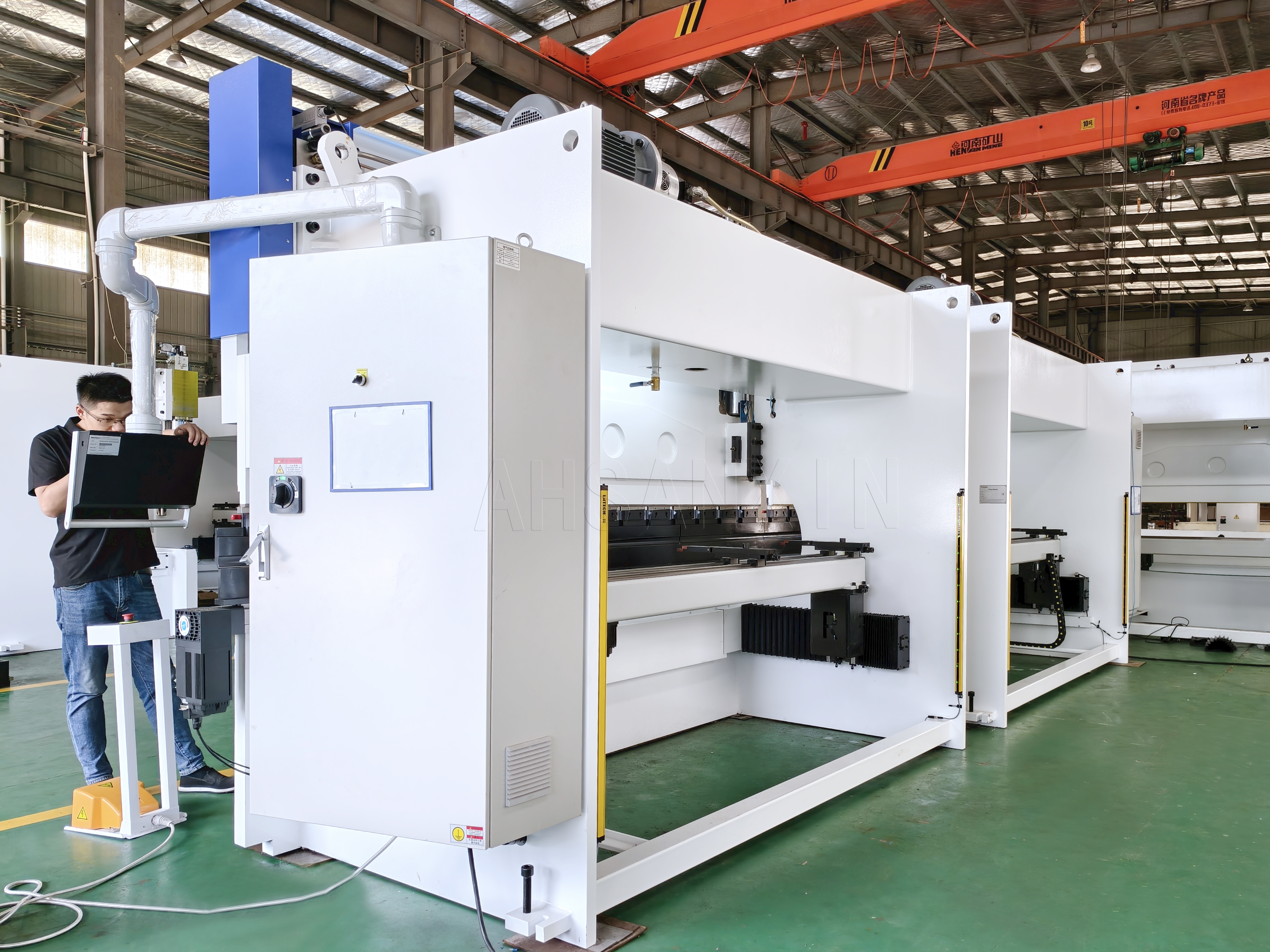 PSD Tandem Servo Electro-Hydraulic CNC Press Brake
